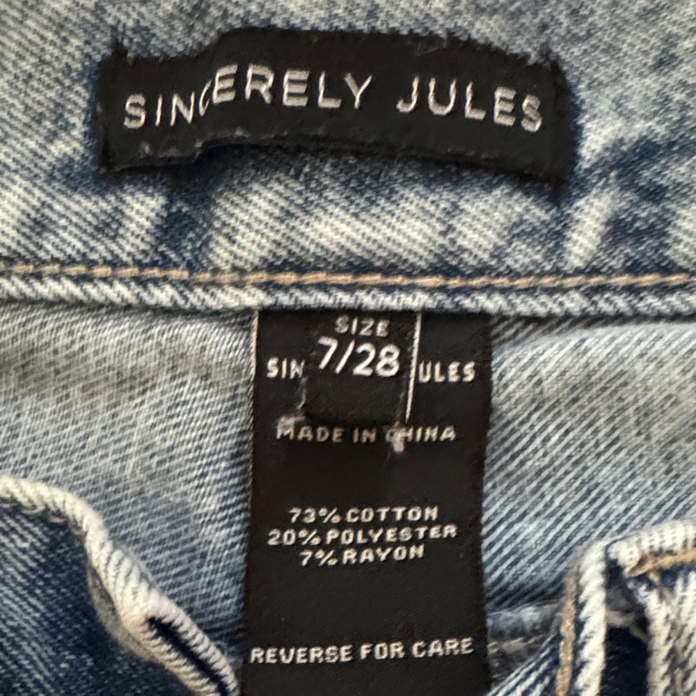 Sincerely Jules Light Blue Jeans Leg opening is 11.5 inches - Picture 2 of 3